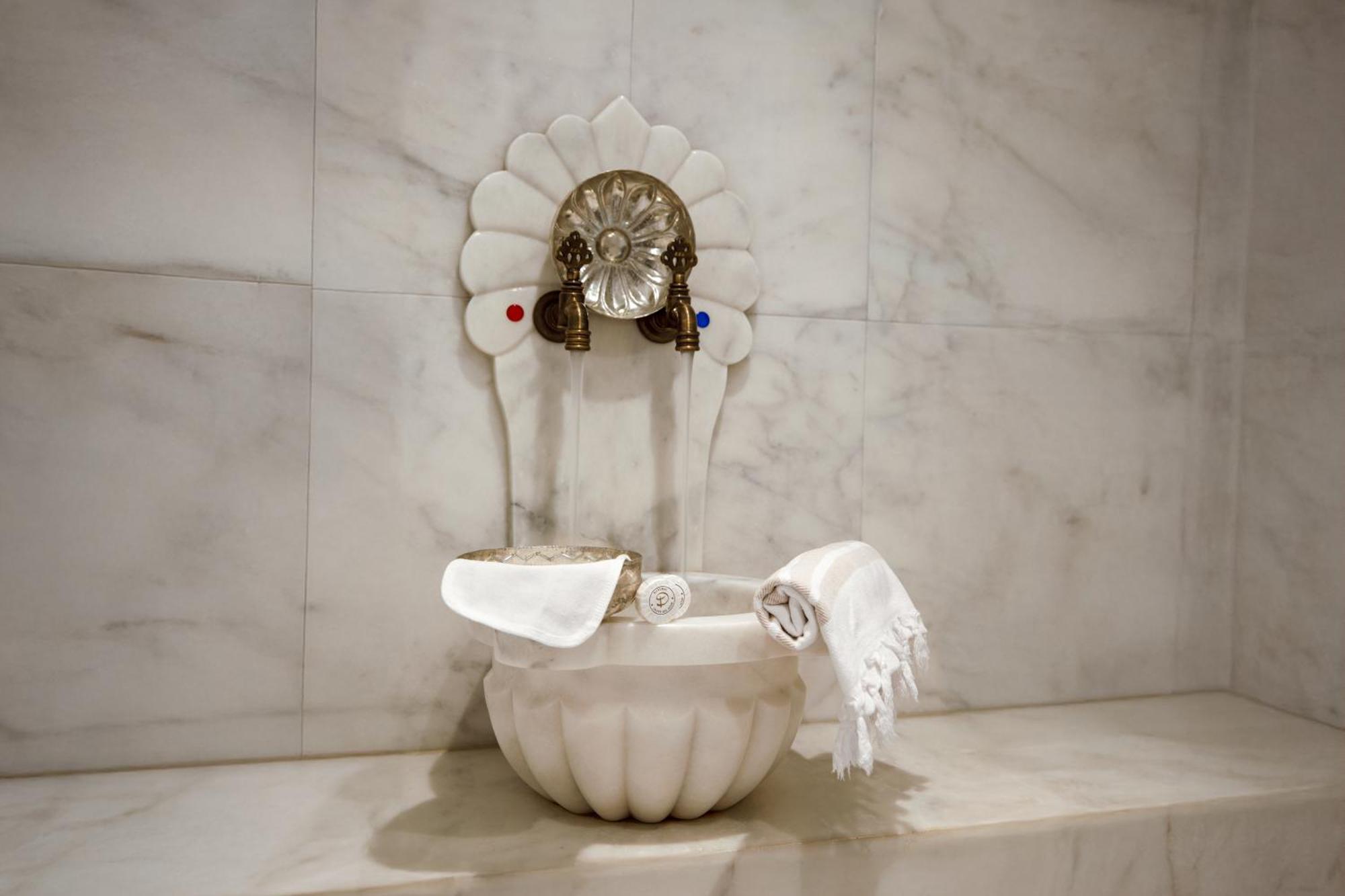 Hotel Hagia Sofia Mansions Istanbul, Curio Collection By Hilton Provincia di Istanbul